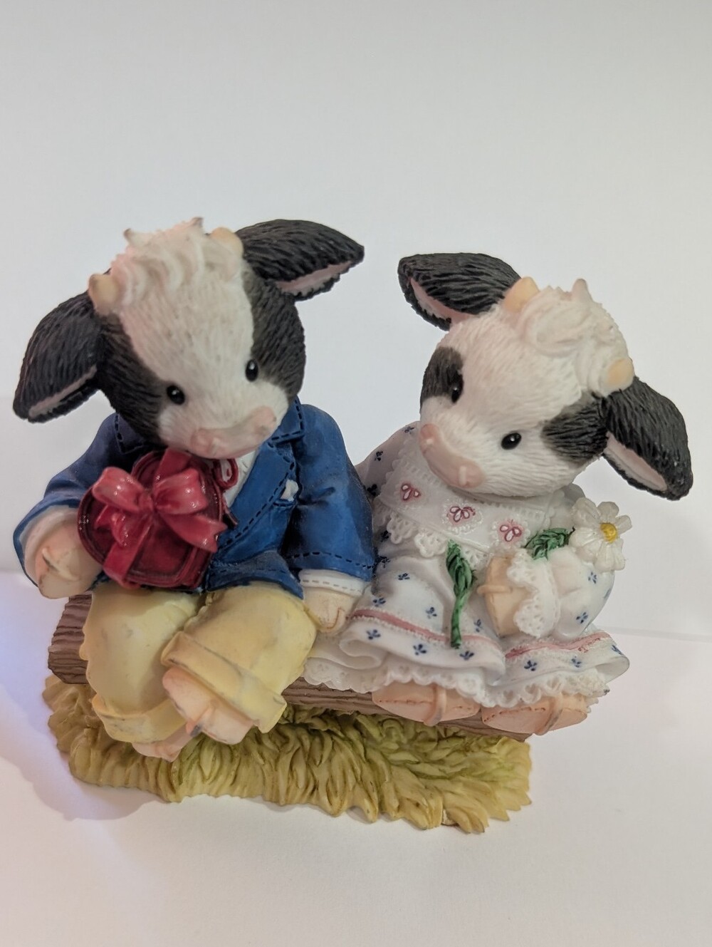 Marys Moo Moos "Be Mine For-heifer" Cow Figure EUC *BINU